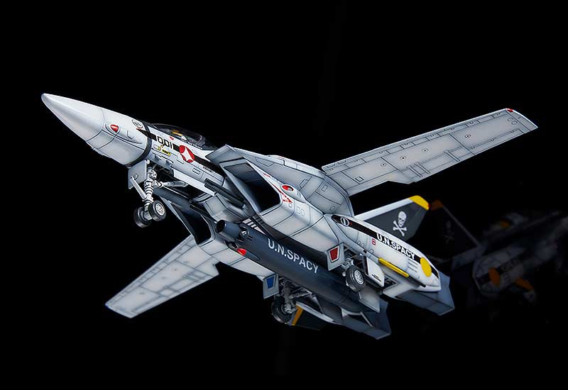 (PO) Macross: Do You Remember Love? PLAMAX 1/72 VF-1S Fighter Valkyrie (Roy Focker Custom) Image_5