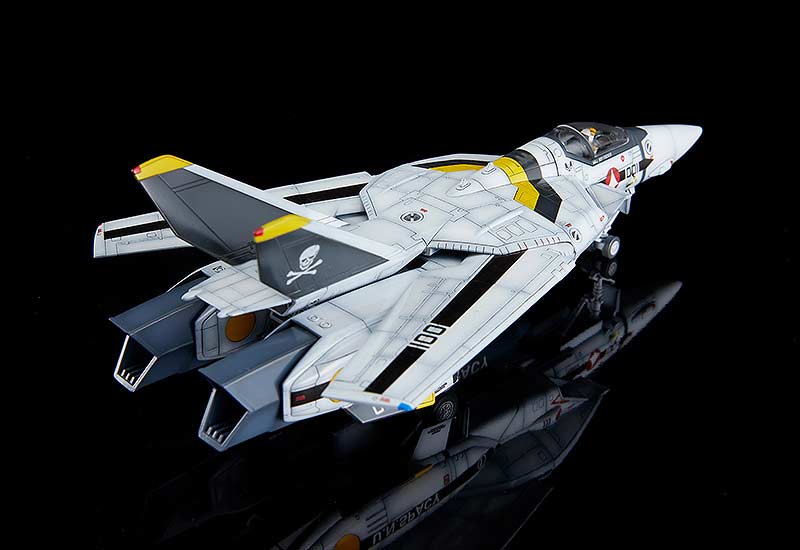(PO) Macross: Do You Remember Love? PLAMAX 1/72 VF-1S Fighter Valkyrie (Roy Focker Custom) Image_6