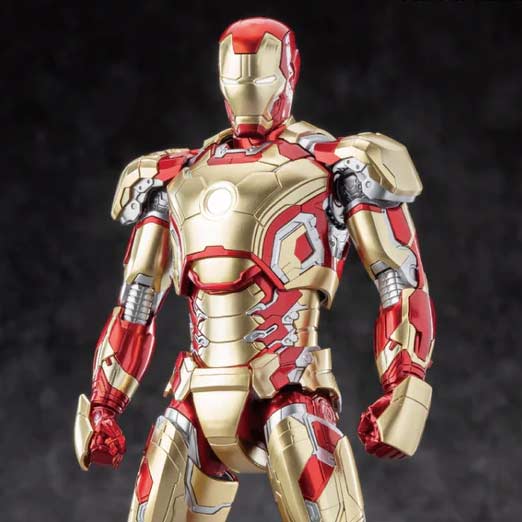 Iron Man 3 - 1/9 Scale Iron Man MK42 (Deluxe)  Image_1