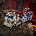 Transformers Generations WFC: Kingdom Leader Wave 3 - Ultra Magnus Image_9