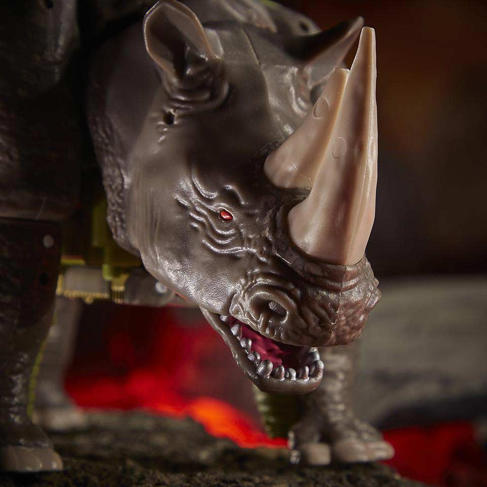 Transformers Generations WFC: Kingdom Voyager Wave 3 - Rhinox Image_7