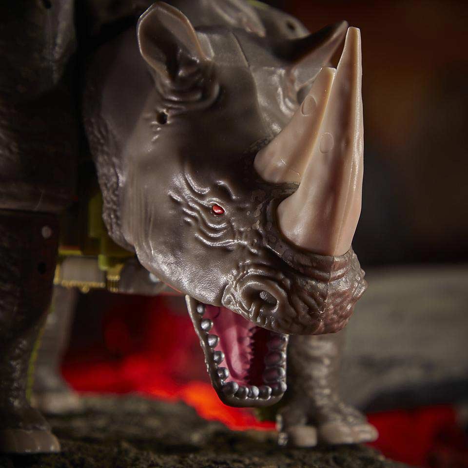 Transformers Generations WFC: Kingdom Voyager Wave 3 - Rhinox Image_8