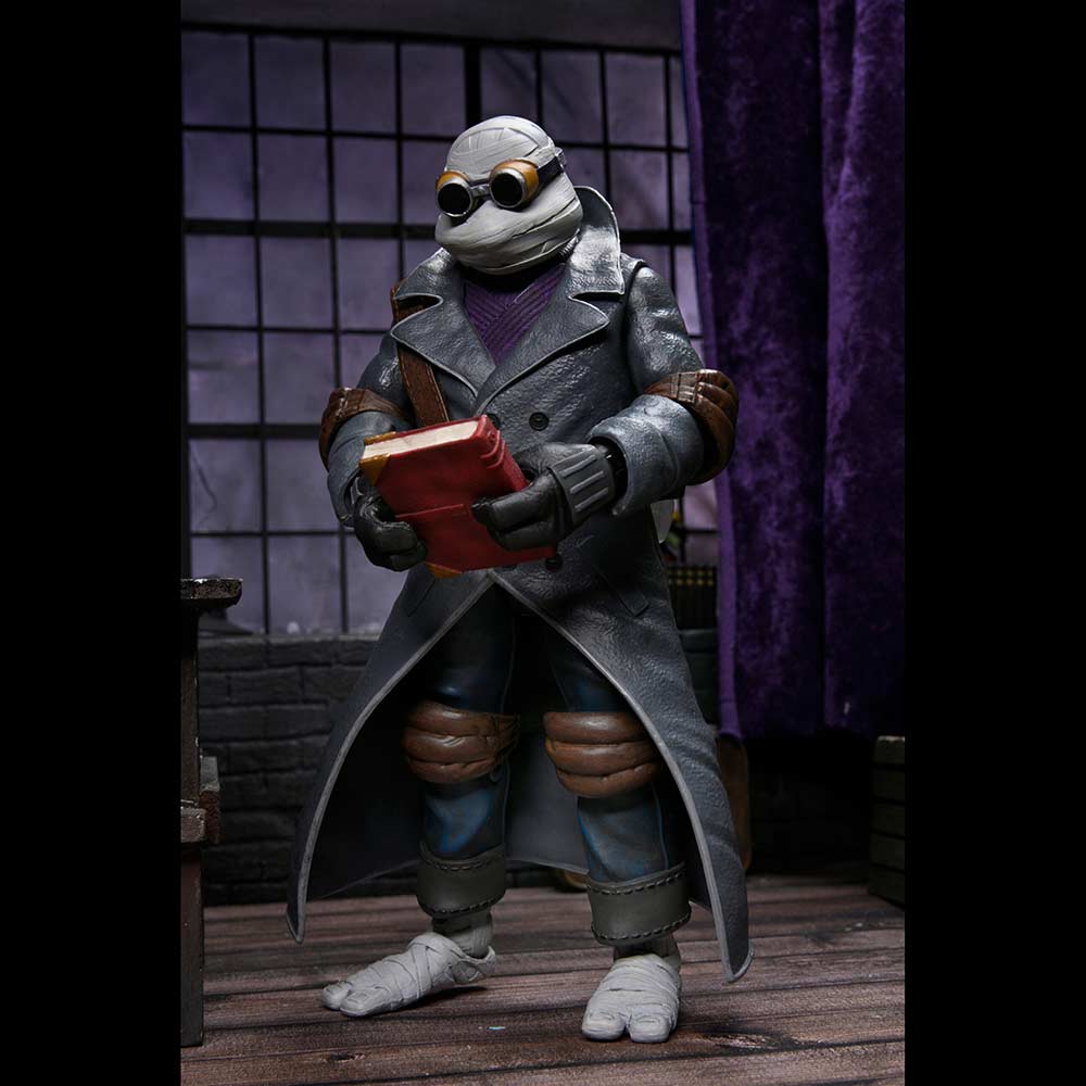 Teenage Mutant Ninja Turtle X Neca Monster Universe - Ultimate Donatello as The Invisible Man Image_7