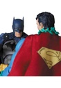 (PO) MAFEX Superman (HUSH Ver.) (7) Image_11