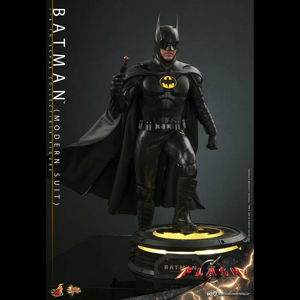 (PO) Movie Masterpiece Series MMS712 - The Flash - Batman (Modern Suit) Image_2
