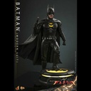(PO) Movie Masterpiece Series MMS712 - The Flash - Batman (Modern Suit) Image_2