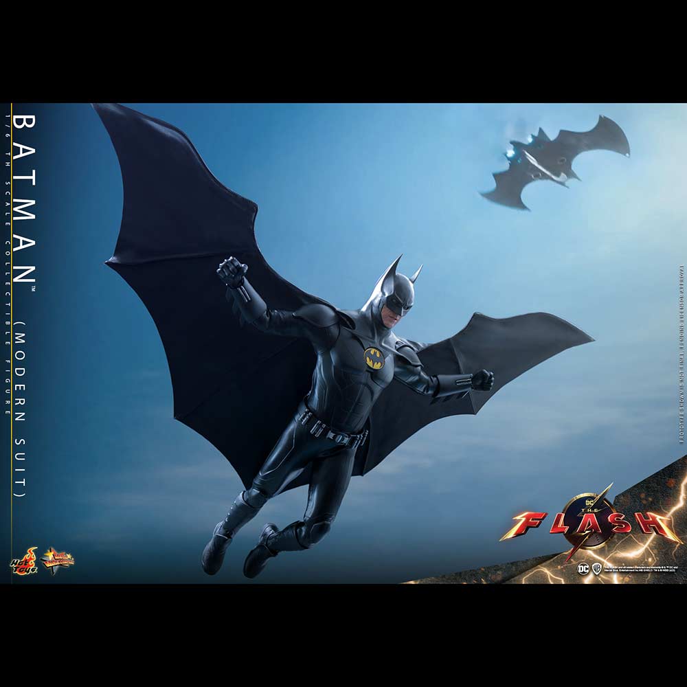 (PO) Movie Masterpiece Series MMS712 - The Flash - Batman (Modern Suit) Image_13