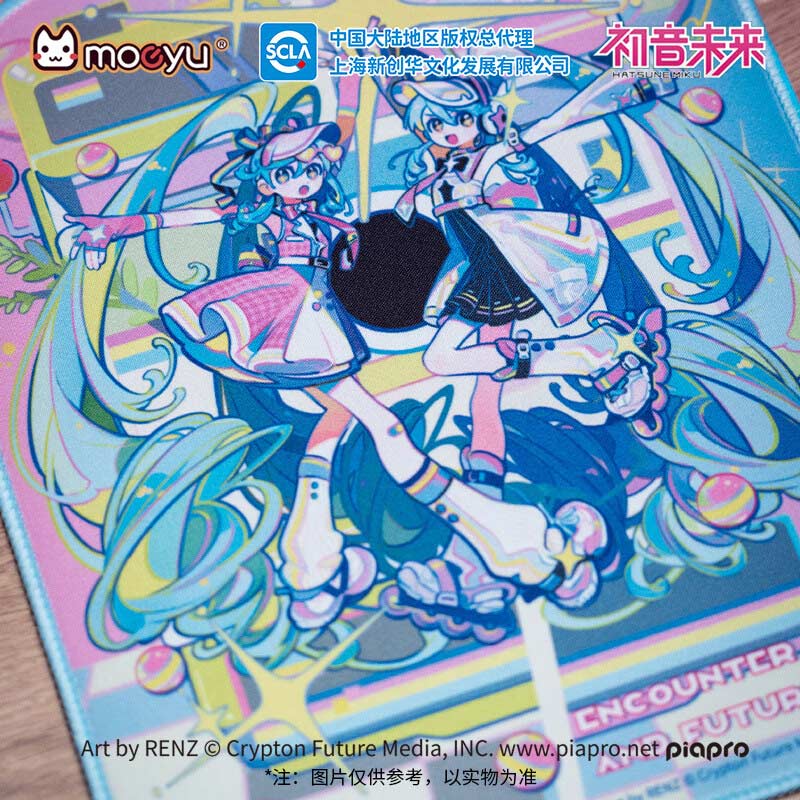 Hatsune Miku Retro & Future Mouse Pad Image_3