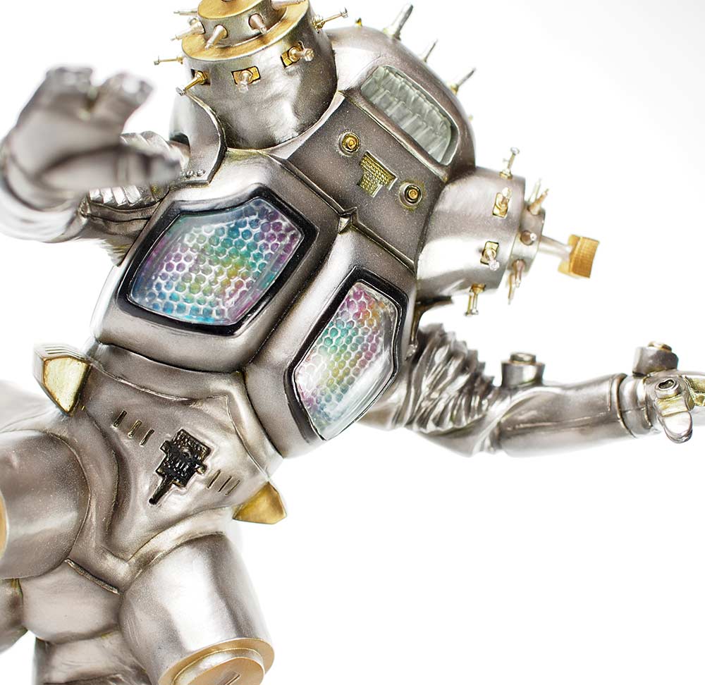 (PO) CCP 1/6 Tokusatsu Series Ultraseven King Joe Gun Metallic Ver. Image_1