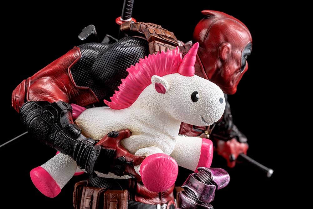 (PO) Marvel Universe Deadpool Fine Art Statue Signature Series Feat. Kucharek Brothers Image_21