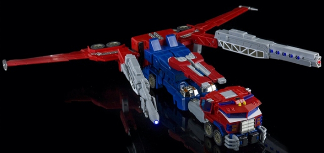 Transform and Rollout TR-02 - Commander of Stars Image_3