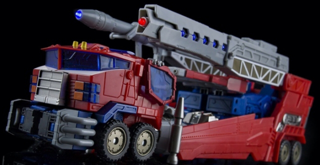 Transform and Rollout TR-02 - Commander of Stars Image_5