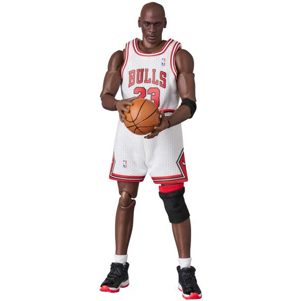 (PO) MAFEX Michael Jordan (Chicago Bulls HOME) Image_11