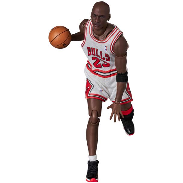 (PO) MAFEX Michael Jordan (Chicago Bulls HOME) Image_12
