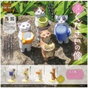 (PO) Seeking Alms Cat Statue
