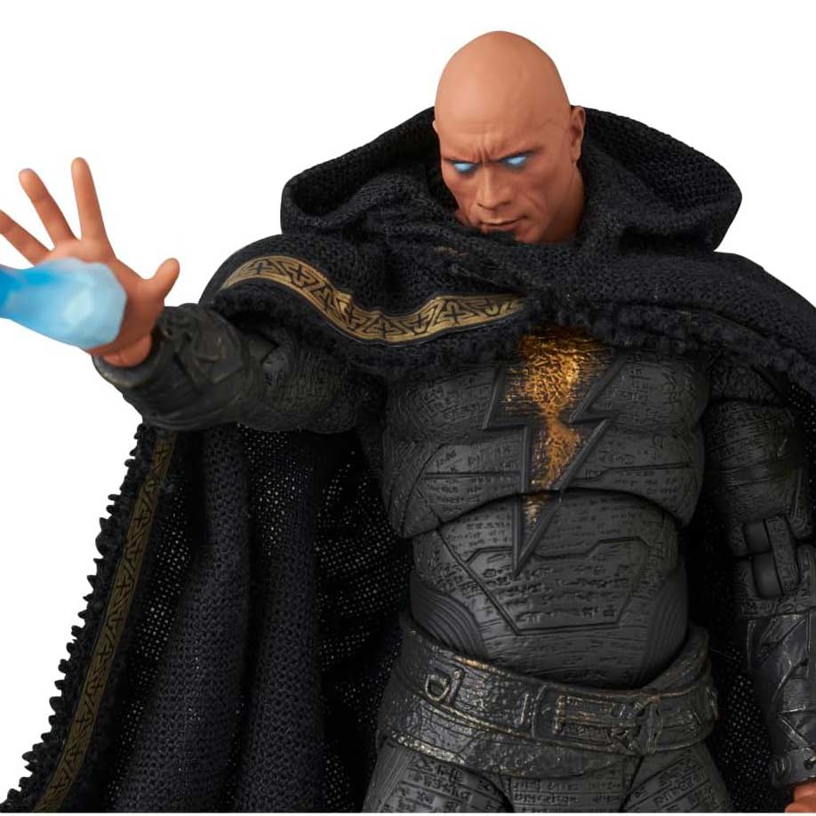 (PO) MAFEX Black Adam