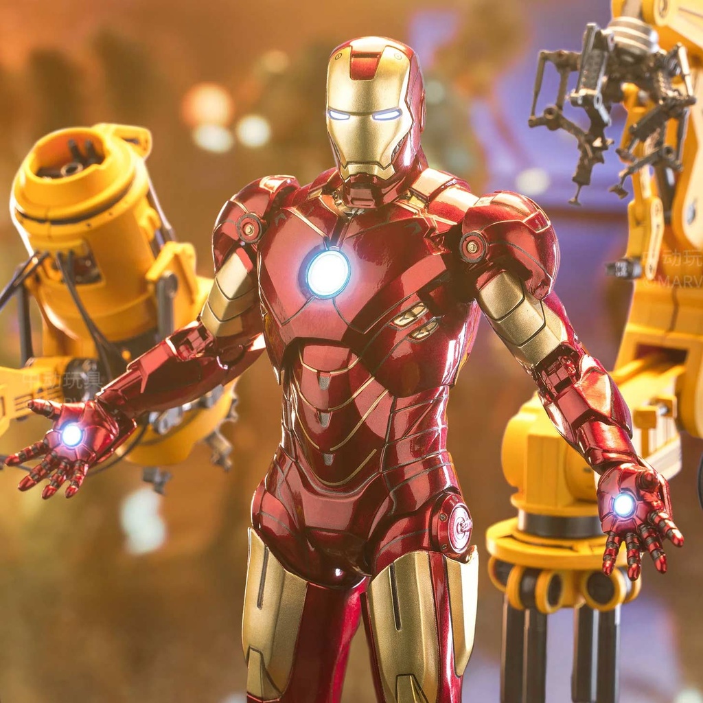 ZD Toys Iron Man Mark IV with Suit-Up Gantry